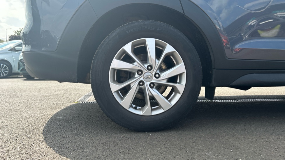 Hyundai TUCSON 1.6 GDi SE Nav 5dr 2WD Petrol Estate - Image 7