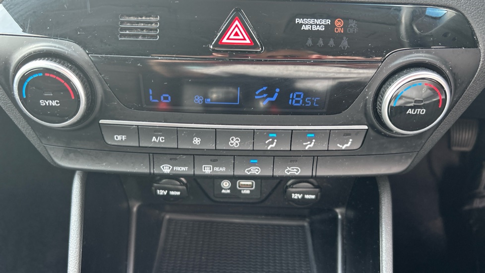 Hyundai TUCSON 1.6 GDi SE Nav 5dr 2WD Petrol Estate - Image 24
