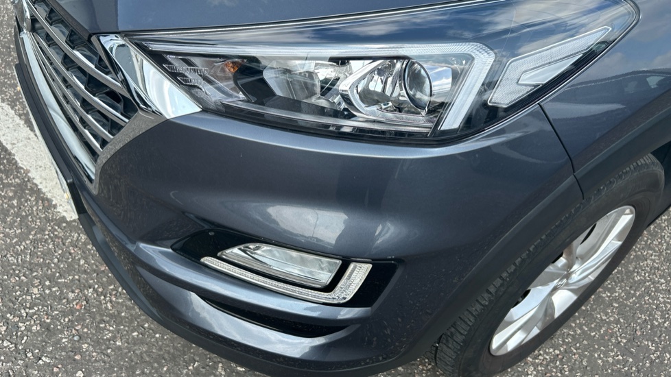 Hyundai TUCSON 1.6 GDi SE Nav 5dr 2WD Petrol Estate - Image 32