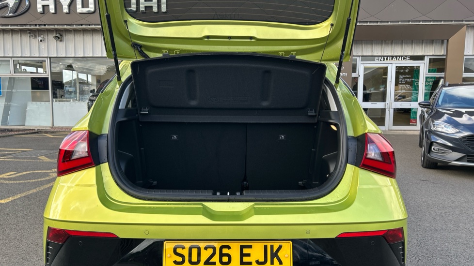 Hyundai i20 1.0T GDi 90 Tech Line 5dr DCT Petrol Hatchback - Image 4