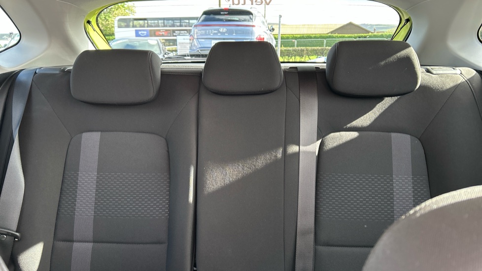 Hyundai i20 1.0T GDi 90 Tech Line 5dr DCT Petrol Hatchback - Image 15