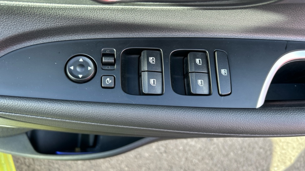 Hyundai i20 1.0T GDi 90 Tech Line 5dr DCT Petrol Hatchback - Image 42