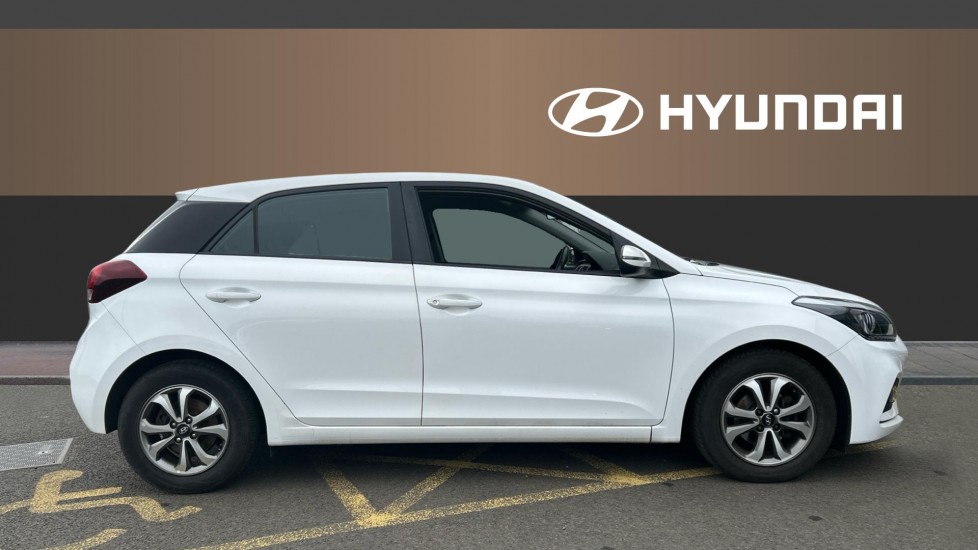 Hyundai i20 1.2 MPi SE 5dr Petrol Hatchback - Image 5