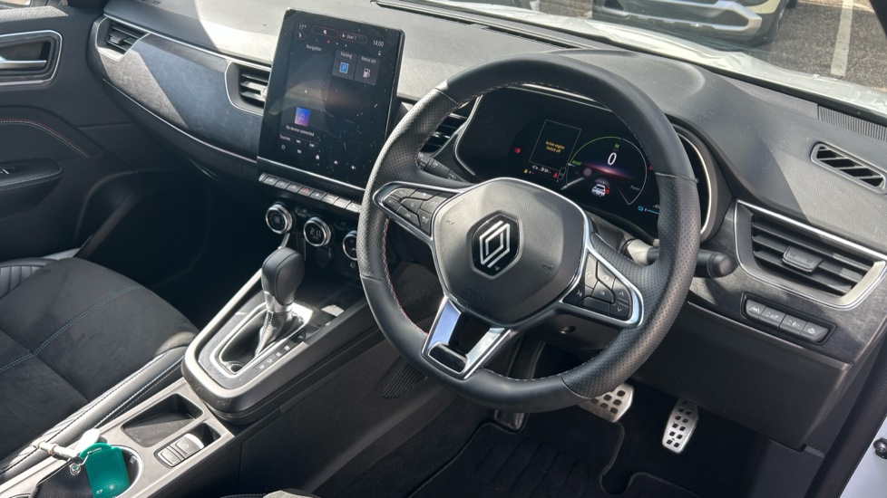 Renault Arkana 1.6 E-Tech FHEV 145 Esprit Alpine 5dr Auto Hybrid Estate - Image 11