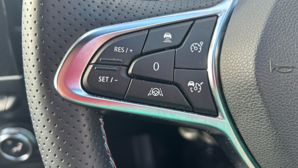 Renault Arkana 1.6 E-Tech FHEV 145 Esprit Alpine 5dr Auto Hybrid Estate - Image 26