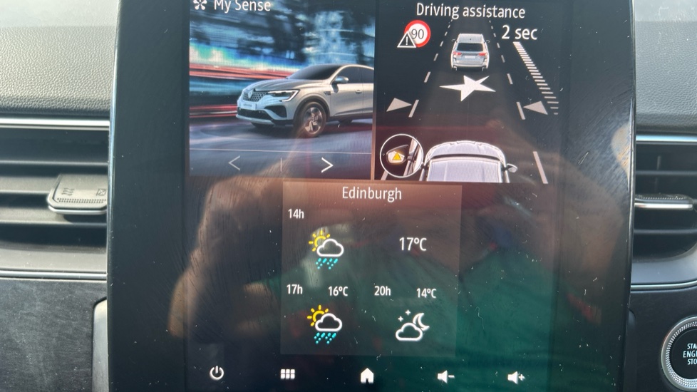 Renault Arkana 1.6 E-Tech FHEV 145 Esprit Alpine 5dr Auto Hybrid Estate - Image 29