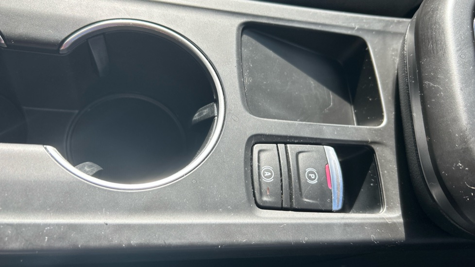 Renault Arkana 1.6 E-Tech FHEV 145 Esprit Alpine 5dr Auto Hybrid Estate - Image 31