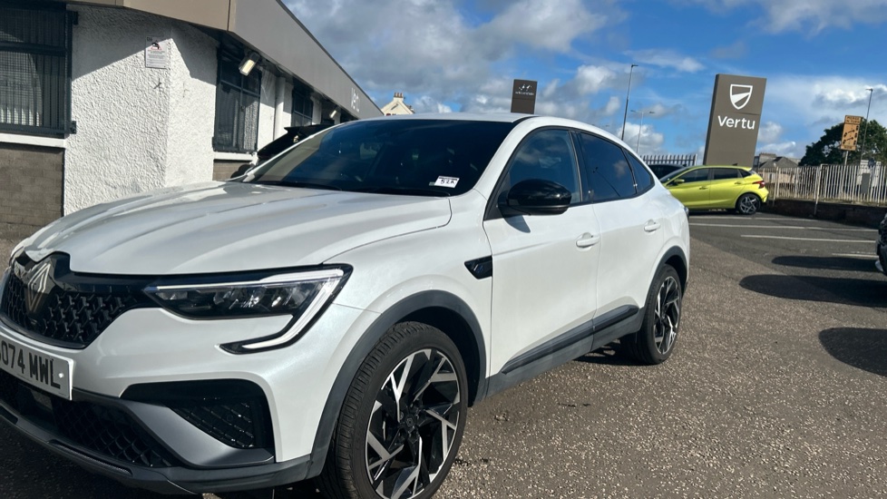 Renault Arkana 1.6 E-Tech FHEV 145 Esprit Alpine 5dr Auto Hybrid Estate - Image 39
