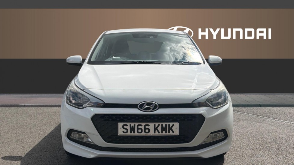 Hyundai i20 1.2 SE 5dr Petrol Hatchback - Image 3