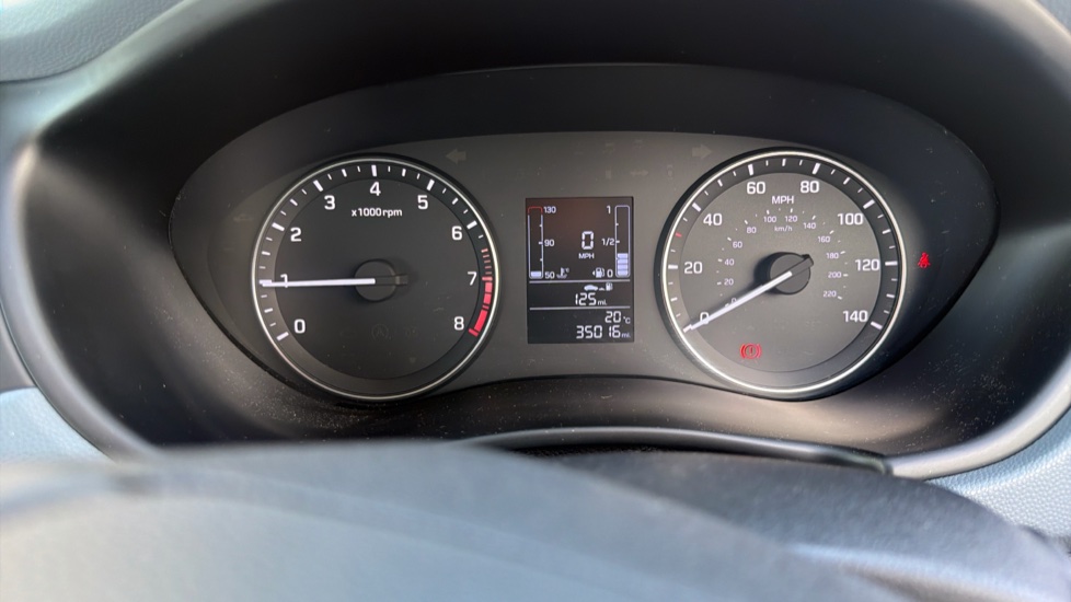 Hyundai i20 1.2 SE 5dr Petrol Hatchback - Image 18