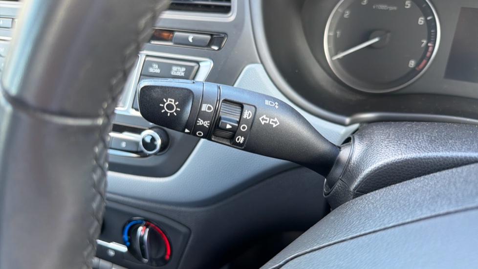 Hyundai i20 1.2 SE 5dr Petrol Hatchback - Image 35