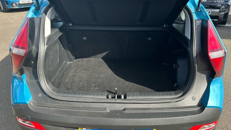 Hyundai BAYON 1.0 TGDi 48V MHEV SE Connect 5dr Petrol Hatchback - Image 4