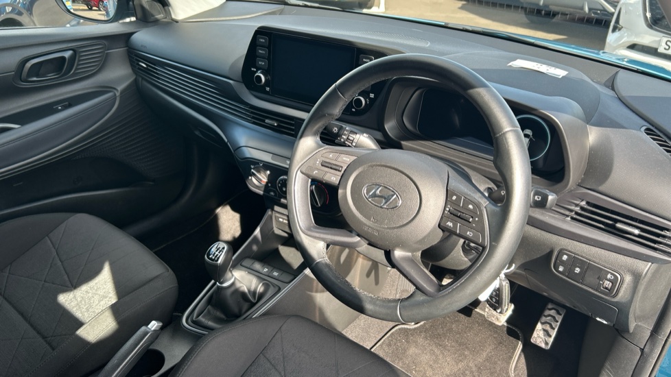 Hyundai BAYON 1.0 TGDi 48V MHEV SE Connect 5dr Petrol Hatchback - Image 11