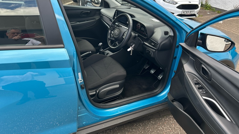 Hyundai BAYON 1.0 TGDi 48V MHEV SE Connect 5dr Petrol Hatchback - Image 41