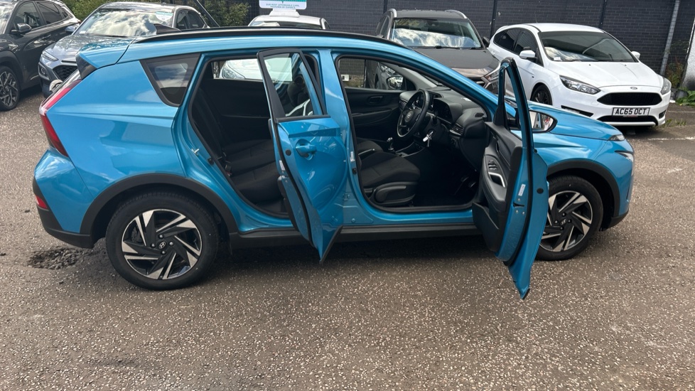 Hyundai BAYON 1.0 TGDi 48V MHEV SE Connect 5dr Petrol Hatchback - Image 42