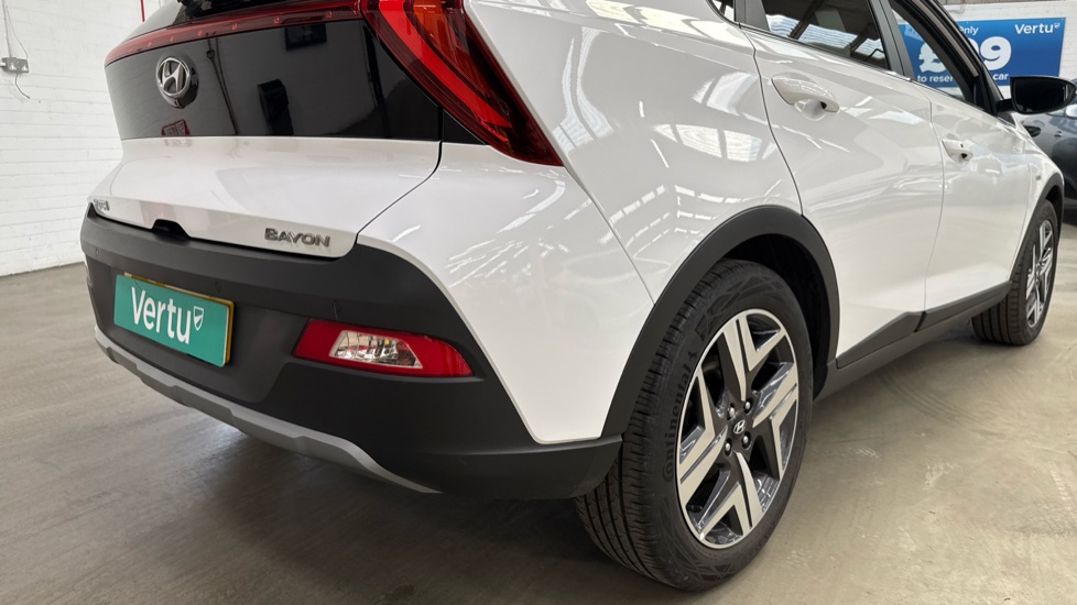 Hyundai BAYON 1.0 TGDi 48V MHEV Ultimate 5dr DCT Petrol Hatchback - Image 39