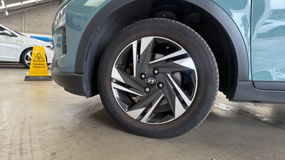 Hyundai BAYON 1.0 TGDi 48V MHEV SE Connect 5dr DCT Petrol Hatchback - Image 7