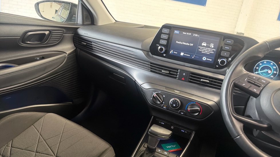 Hyundai BAYON 1.0 TGDi 48V MHEV SE Connect 5dr DCT Petrol Hatchback - Image 14