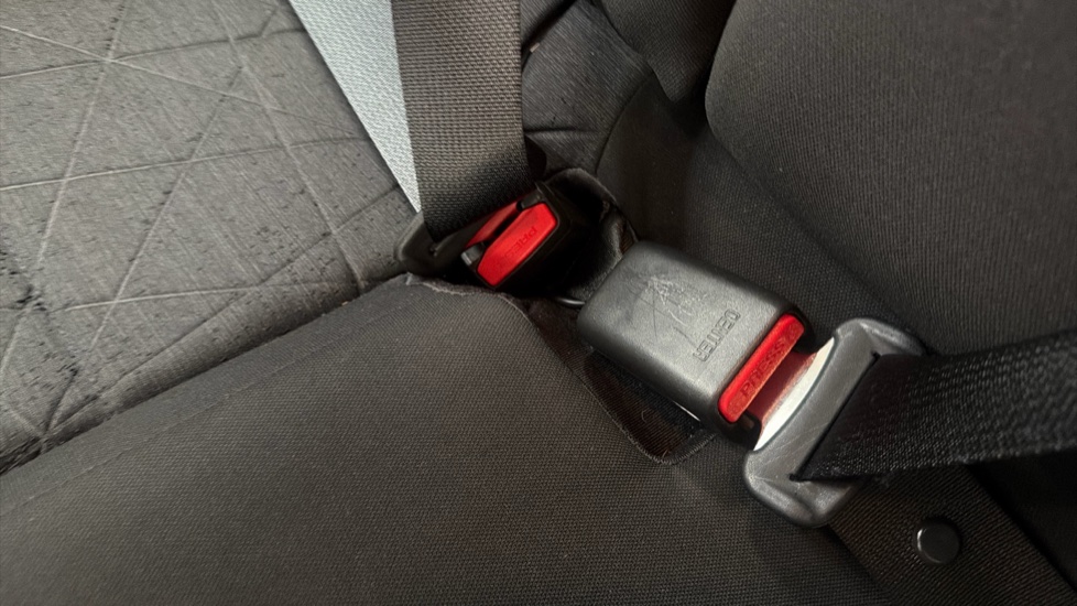 Hyundai BAYON 1.0 TGDi 48V MHEV SE Connect 5dr DCT Petrol Hatchback - Image 17