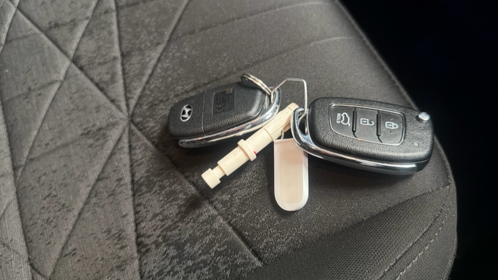 Hyundai BAYON 1.0 TGDi 48V MHEV SE Connect 5dr DCT Petrol Hatchback - Image 20