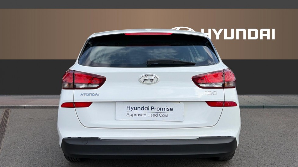 Hyundai i30 1.0T GDI S 5dr Petrol Estate - Image 6