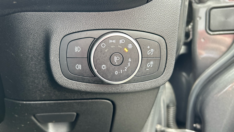 Ford Fiesta 1.0 EcoBoost 125 ST-Line X 5dr Petrol Hatchback - Image 25