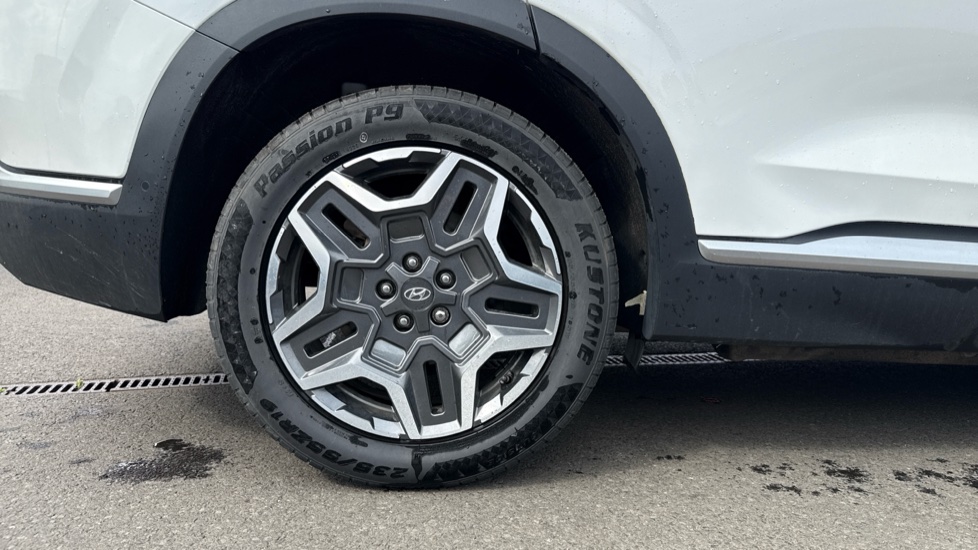 Hyundai SANTA FE 1.6 TGDi Plug-in Hybrid Ultimate 5dr 4WD Auto Estate - Image 7