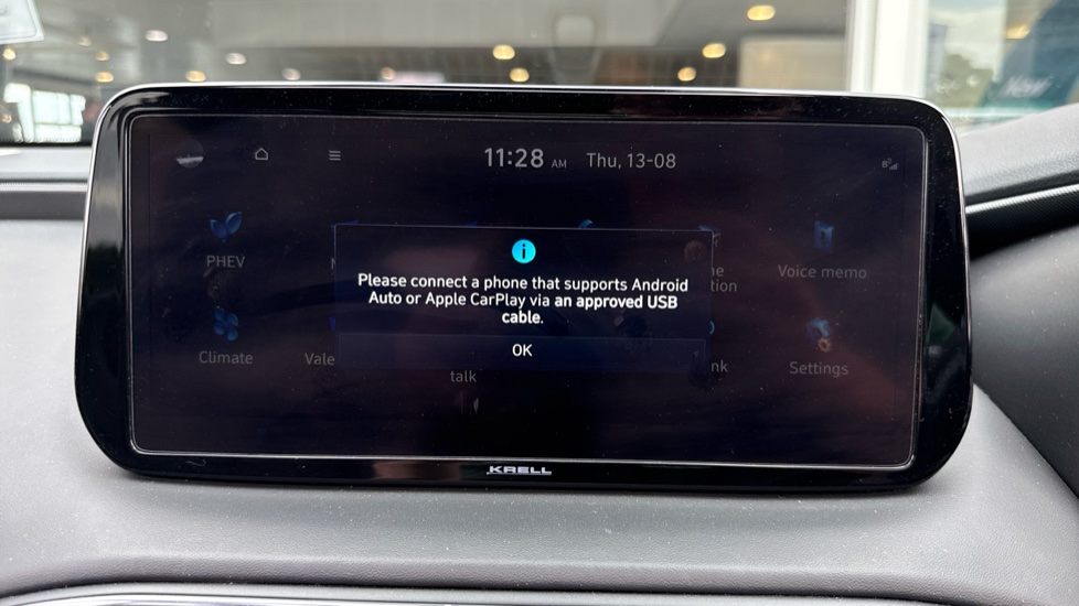 Hyundai SANTA FE 1.6 TGDi Plug-in Hybrid Ultimate 5dr 4WD Auto Estate - Image 26