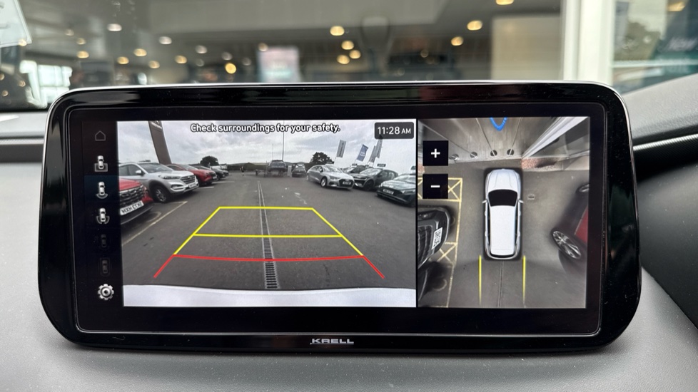 Hyundai SANTA FE 1.6 TGDi Plug-in Hybrid Ultimate 5dr 4WD Auto Estate - Image 27