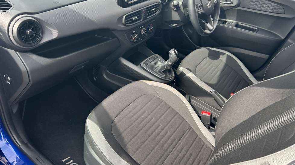 Hyundai i10 1.2 MPi SE Connect 5dr Auto Petrol Hatchback - Image 9