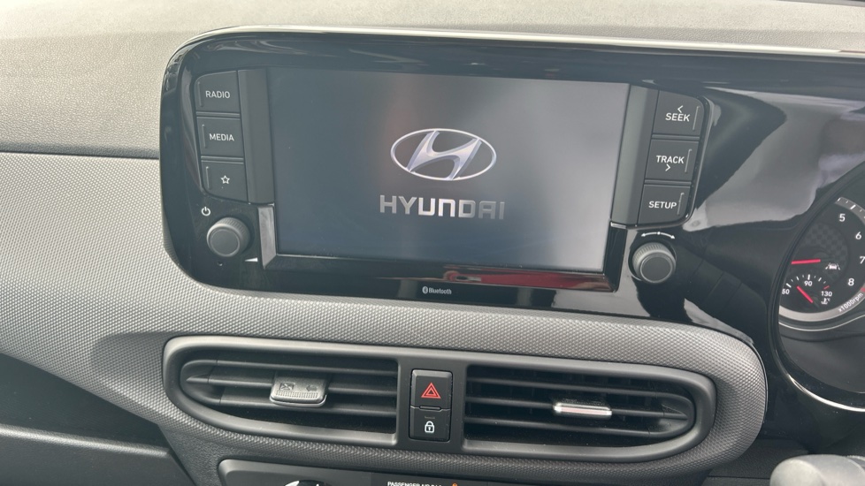 Hyundai i10 1.2 MPi SE Connect 5dr Auto Petrol Hatchback - Image 12