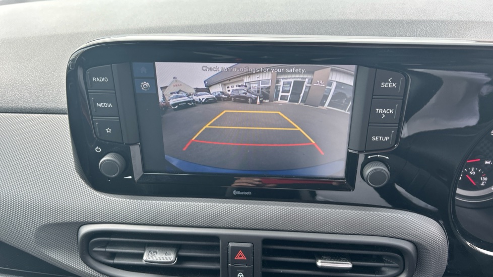 Hyundai i10 1.2 MPi SE Connect 5dr Auto Petrol Hatchback - Image 23
