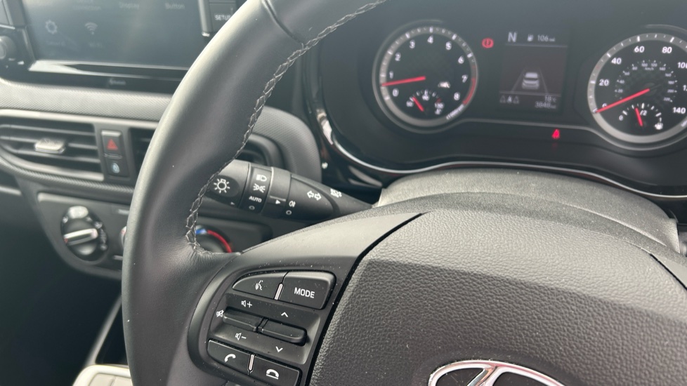 Hyundai i10 1.2 MPi SE Connect 5dr Auto Petrol Hatchback - Image 26