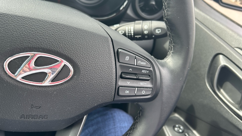 Hyundai i10 1.2 MPi SE Connect 5dr Auto Petrol Hatchback - Image 28