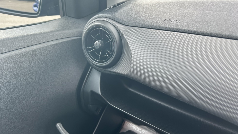 Hyundai i10 1.2 MPi SE Connect 5dr Auto Petrol Hatchback - Image 34