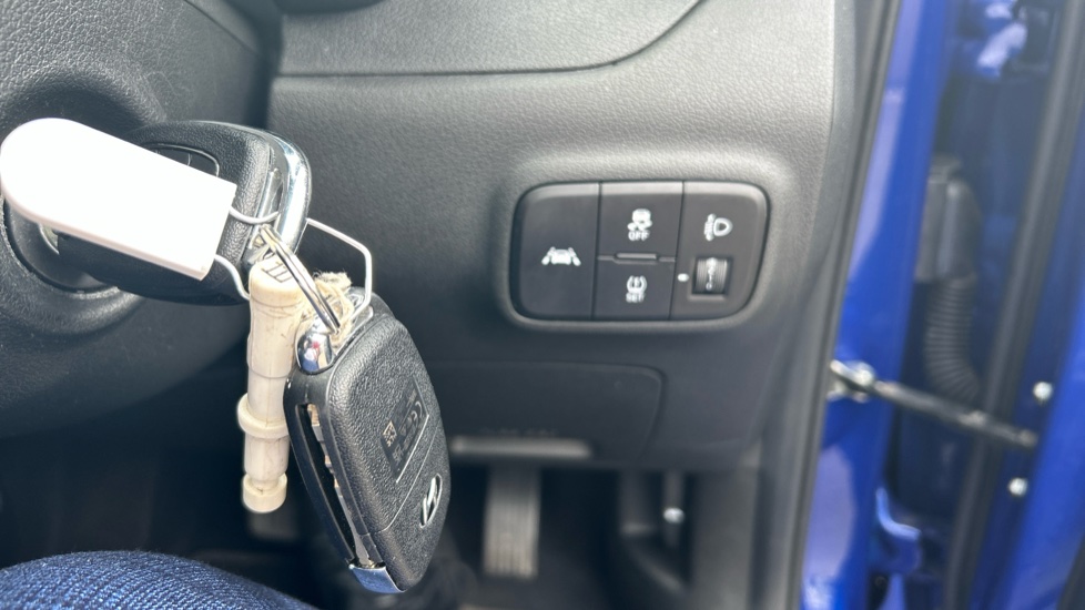 Hyundai i10 1.2 MPi SE Connect 5dr Auto Petrol Hatchback - Image 37
