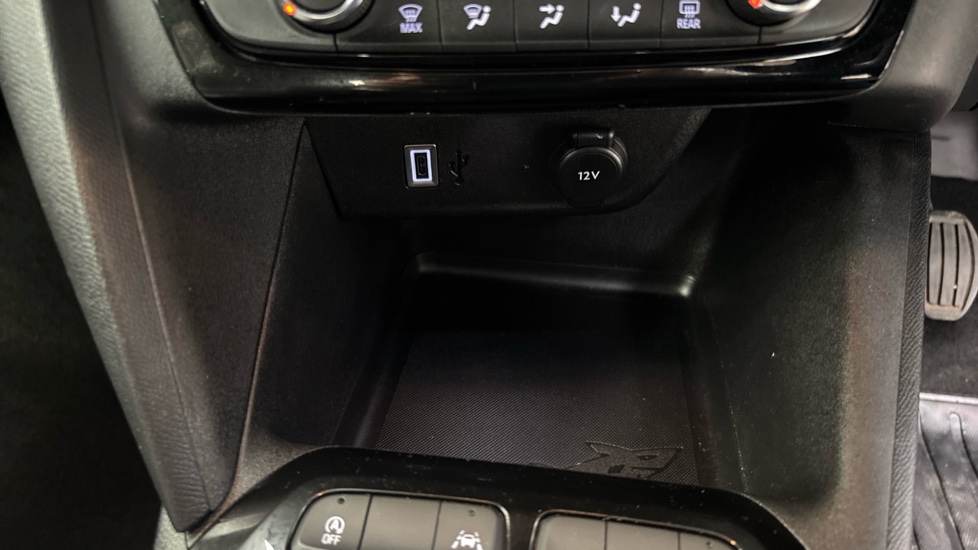 Vauxhall Corsa 1.2 Design 5dr Petrol Hatchback - Image 27