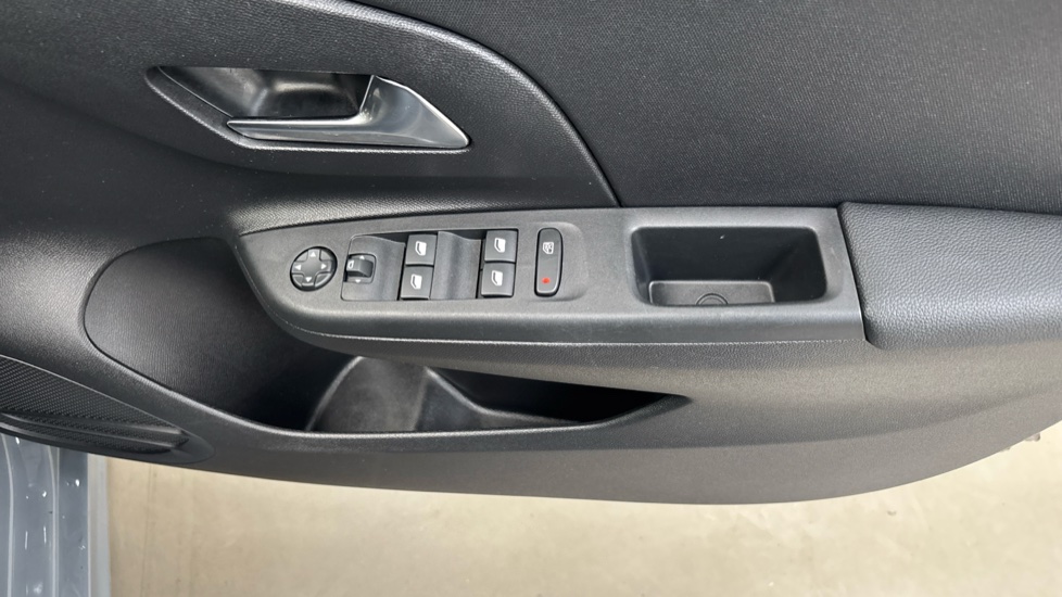 Vauxhall Corsa 1.2 Design 5dr Petrol Hatchback - Image 36