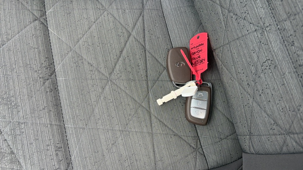 Hyundai BAYON 1.0 TGDi 48V MHEV Ultimate 5dr Petrol Hatchback - Image 20