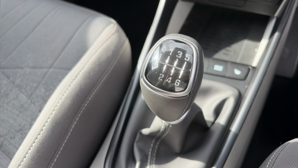 Hyundai BAYON 1.0 TGDi 48V MHEV Ultimate 5dr Petrol Hatchback - Image 36