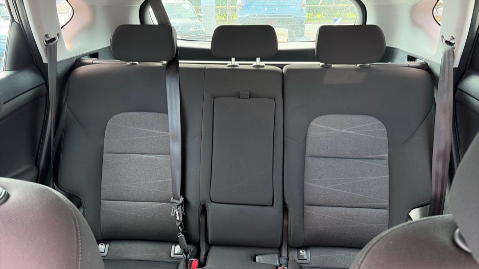 Hyundai TUCSON 1.6 GDi SE Nav 5dr 2WD Petrol Estate - Image 15