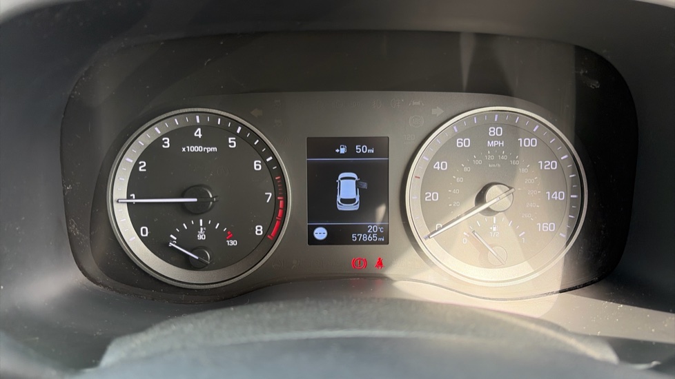 Hyundai TUCSON 1.6 GDi SE Nav 5dr 2WD Petrol Estate - Image 18
