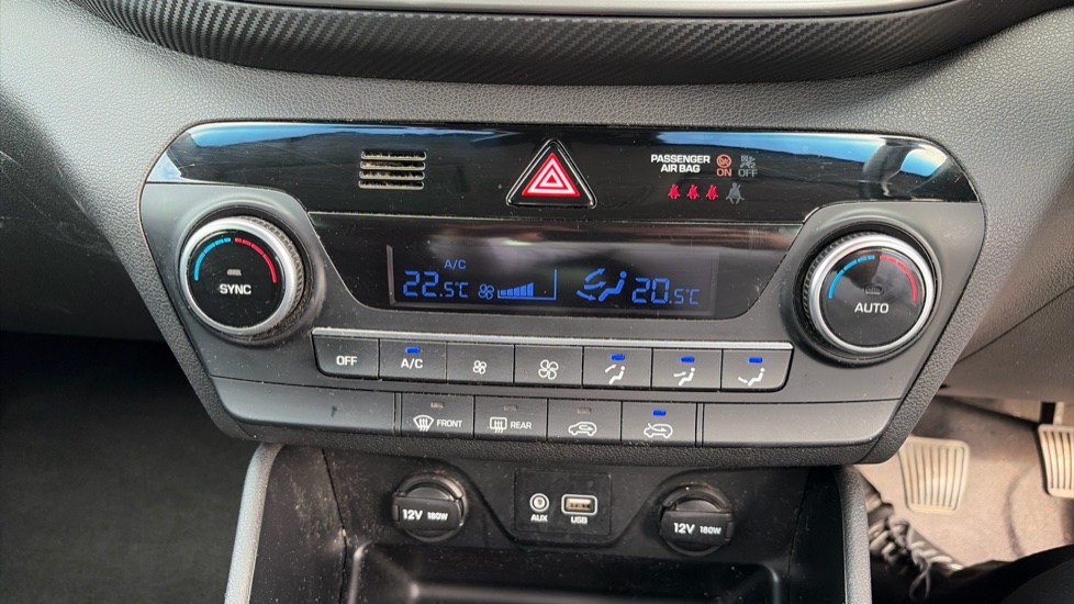 Hyundai TUCSON 1.6 GDi SE Nav 5dr 2WD Petrol Estate - Image 29