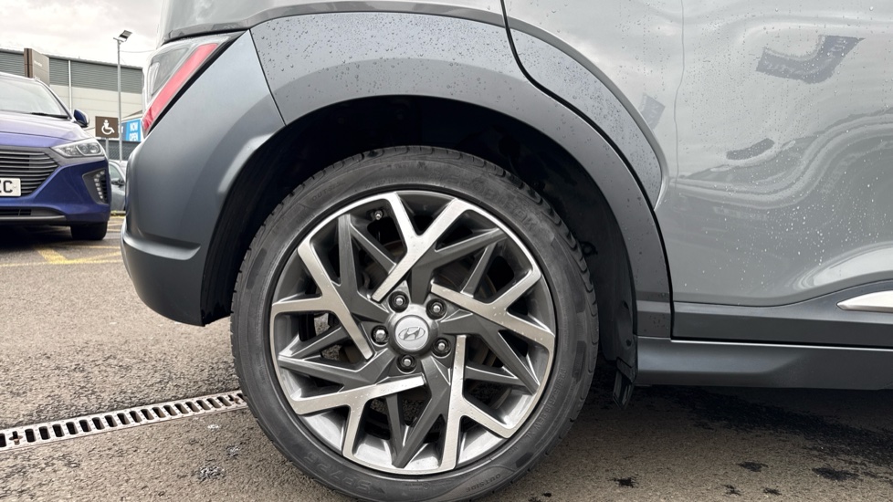 Hyundai KONA 1.6 GDi Hybrid Premium 5dr DCT Hybrid Hatchback - Image 7