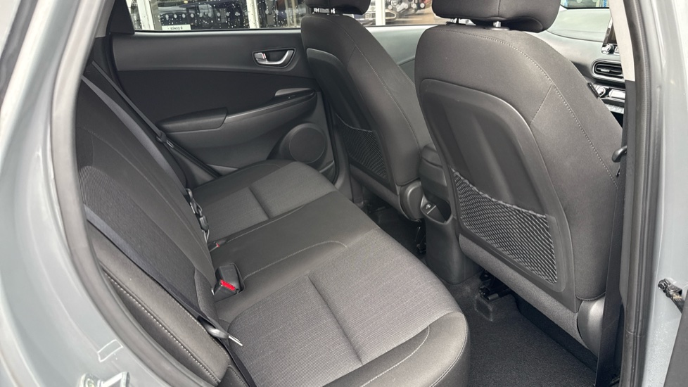 Hyundai KONA 1.6 GDi Hybrid Premium 5dr DCT Hybrid Hatchback - Image 16
