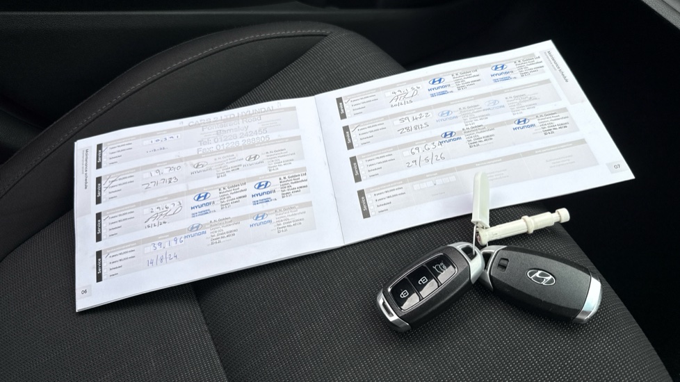Hyundai KONA 1.6 GDi Hybrid Premium 5dr DCT Hybrid Hatchback - Image 20