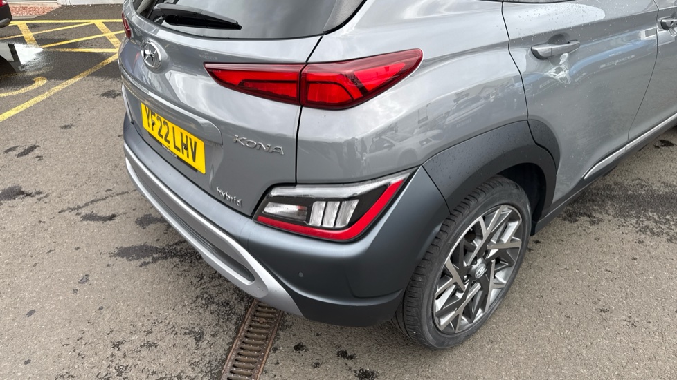 Hyundai KONA 1.6 GDi Hybrid Premium 5dr DCT Hybrid Hatchback - Image 42