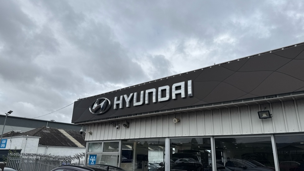 Hyundai KONA 1.6 GDi Hybrid Premium 5dr DCT Hybrid Hatchback - Image 44