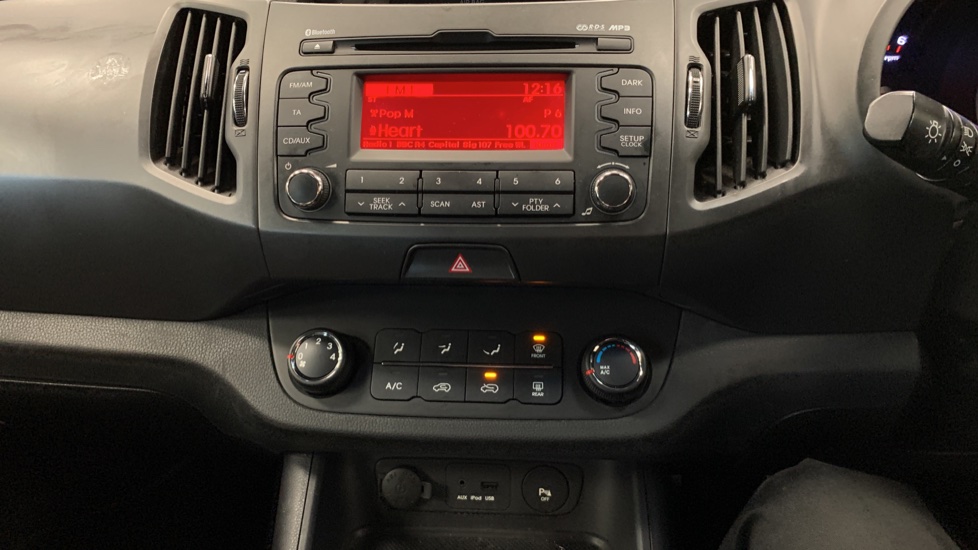 Kia Sportage Black Manual Auction | DealerPX