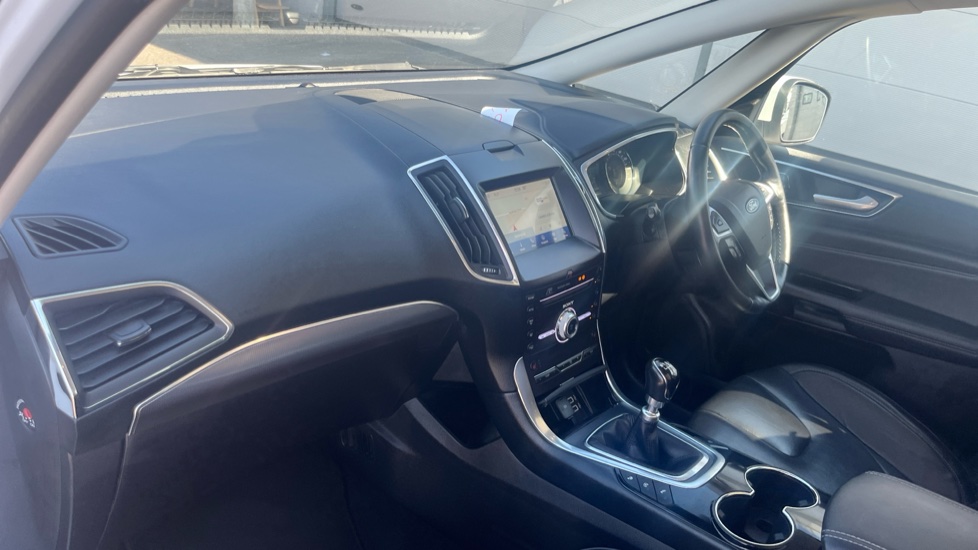 Ford S-MAX 2.0 EcoBlue 190 Titanium 5dr Diesel Estate - Image 9
